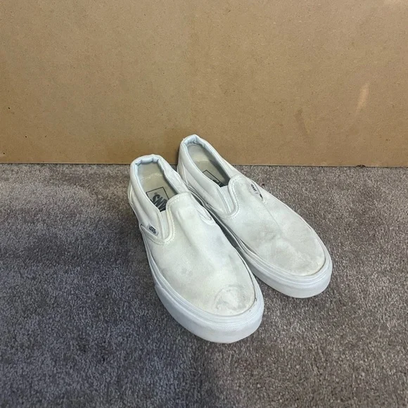 White slip on vans - Picture 2 of 5